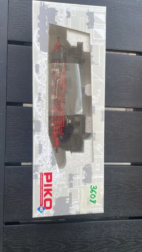 Locomotora de vapor (PIKO)