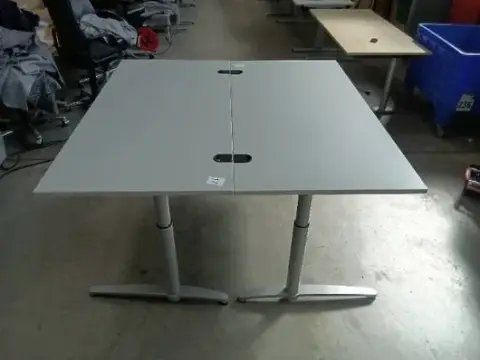 2 skrivebord Assmann