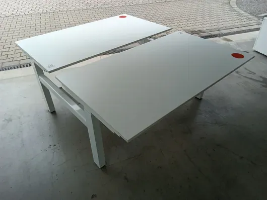 1x scrivania Wini