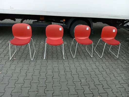 4 vierailutuolia RBM 6060A Noor Sled Base