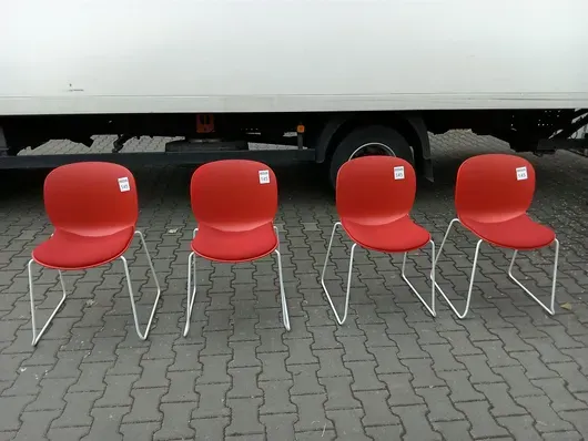 4 vierailutuolia RBM 6060A Noor Sled Base