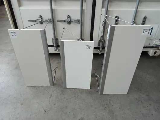 3 pannelli a scaffale Bene
