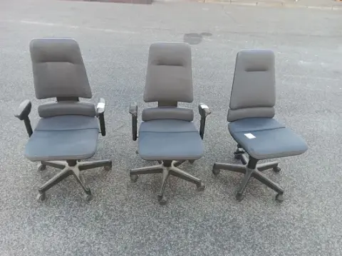 3 sedie girevoli da ufficio Martin Stoll S82