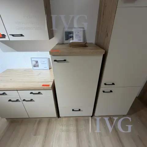 Küchenschrank