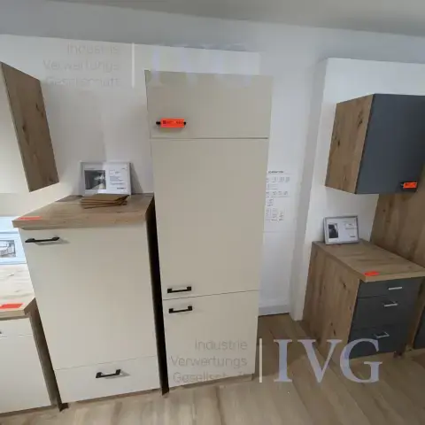 Küchenschrank