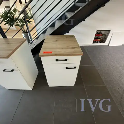 Küchenschrank