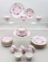 8 cubiertos completos Meissen Indisch Purpur con borde dorado y decoración, más 1 taza extra
