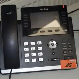 2 IP telefona, marka: Yealink