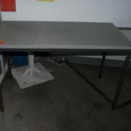 Stol za odlaganje