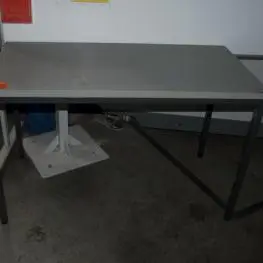 Stol za odlaganje
