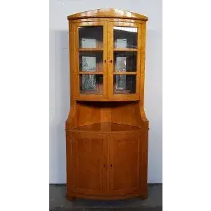 Hjørnevitrineskap 2-delt ca. 198 cm høyt