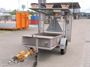 Tek akslı trafik güvenliği römorku Nissen B 2-84-85