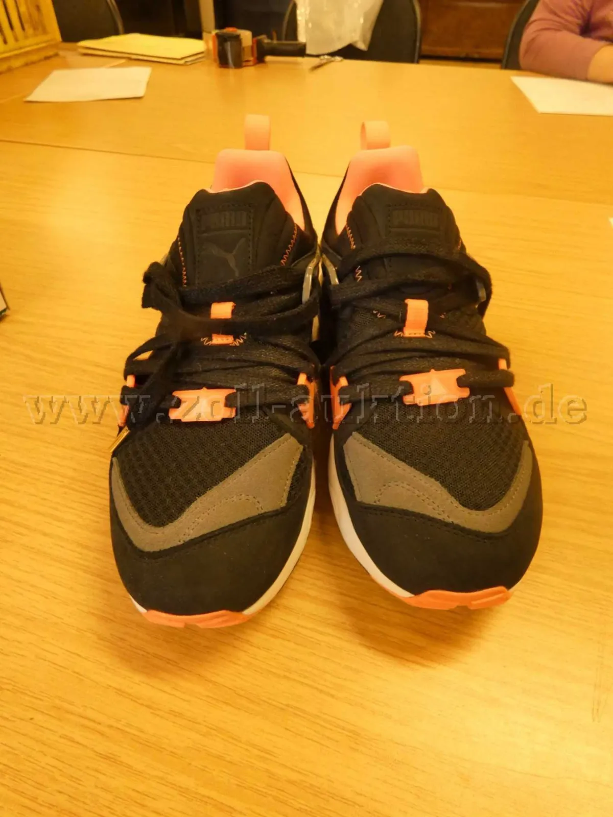 1双Puma Trinomic运动鞋,42码