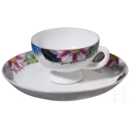 Seltene Porzellantasse mit Untertasse, Sowjetunion um 1923-1925