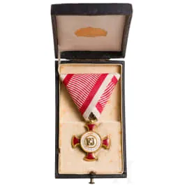Croix du Mérite en or
