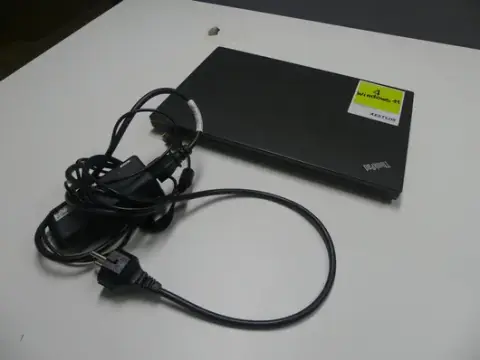 Lenovo - ThinkPad - i7 vPro - Windows 11 - लैपटॉप