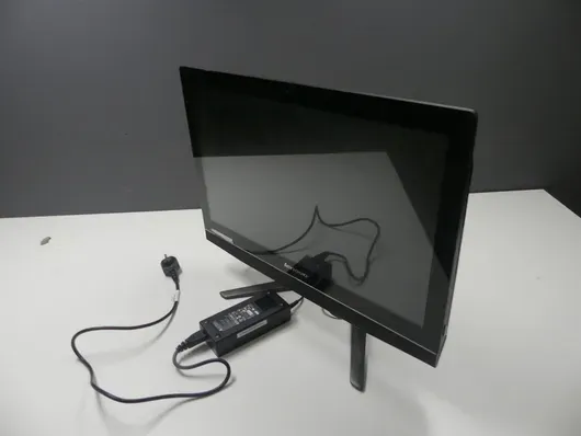 Lenovo - B40-30 - i5 - Windows 11 - PC todo en uno