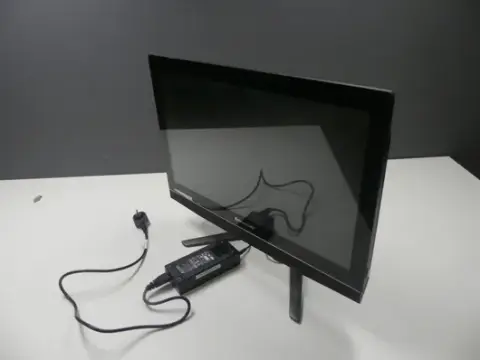 Lenovo - B40-30 - i5 - Windows 11 - alt-i-en-pc