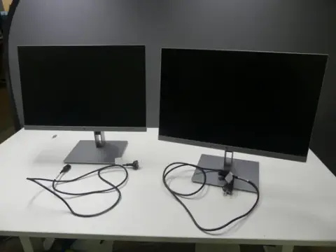 2x hp - Monitor