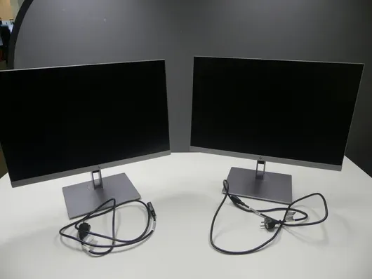 2 kom. monitor hp