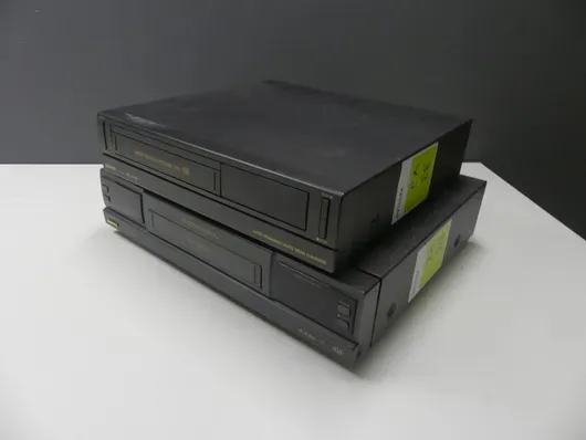 2x Sanyo - VHS 录像机
