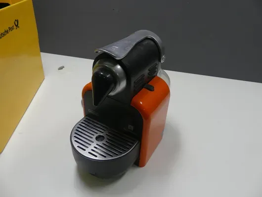 De'Longhi - macchina da caffè a capsule Nespresso