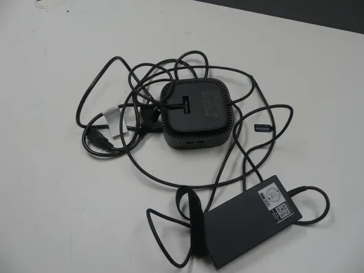 HP - Docking station, incluso alimentatore e cavo