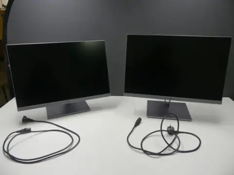 2 kom. monitor hp