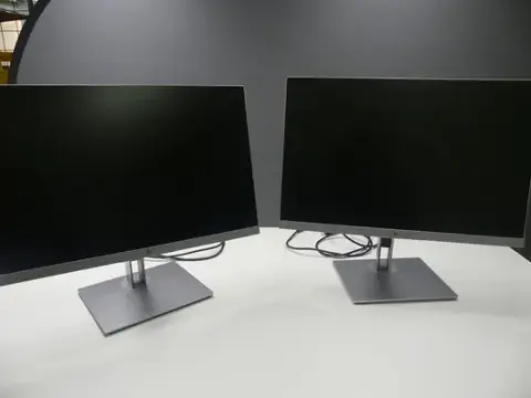 2 kom. monitor hp
