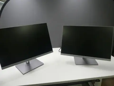 2 kom. monitora hp