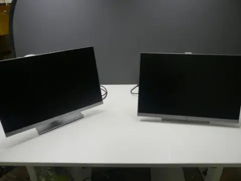 2 kom. monitora hp