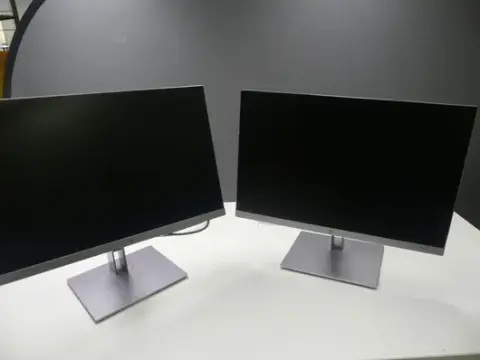 2 kom. hp - E243i - monitor