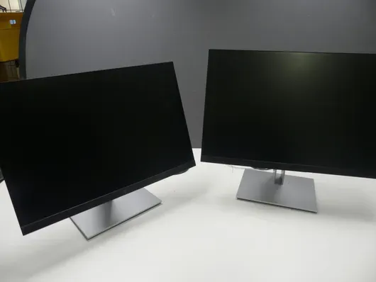2x hp monitora
