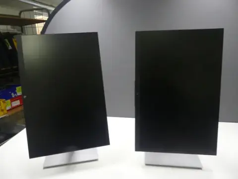 2 kom. monitor hp
