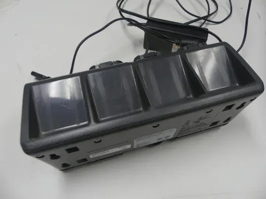 Motorola - 8'li akü şarj istasyonu (Charger Cradle)