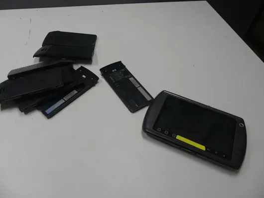 Motorola - tabletă enterprise cu acumulatori interschimbabili, incl. mai mulți acumulatori de rezervă