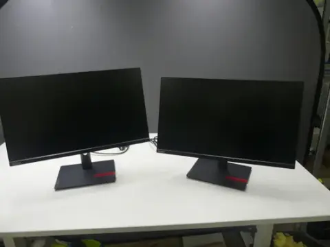 2 шт. hp - монітор