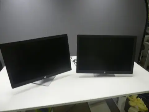 2 buc. hp - monitor