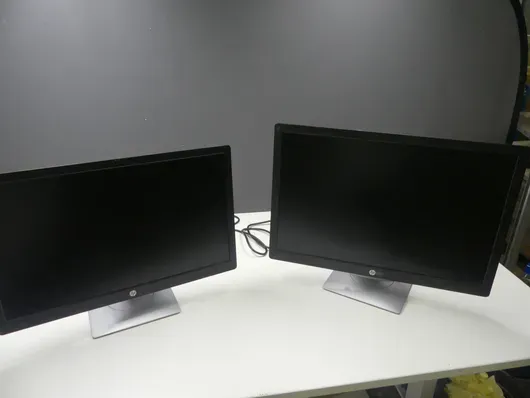 2 buc. hp - monitor