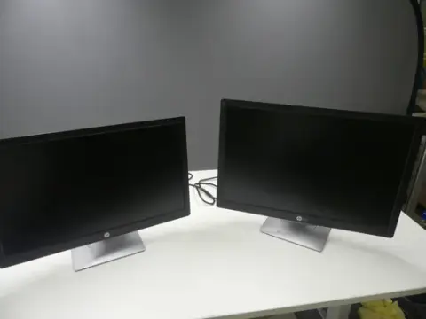 2 buc. hp - monitor