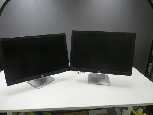 2 buc. hp - monitor