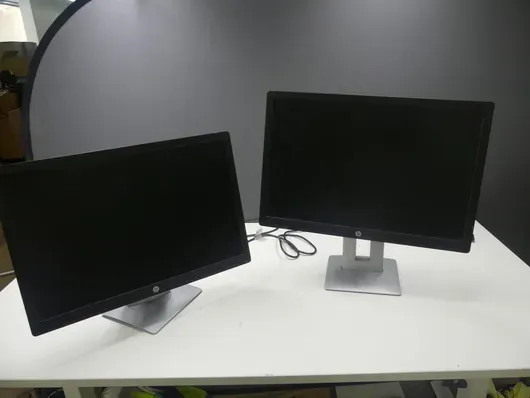 2 buc. hp - monitor