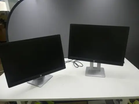 2 buc. hp - monitor