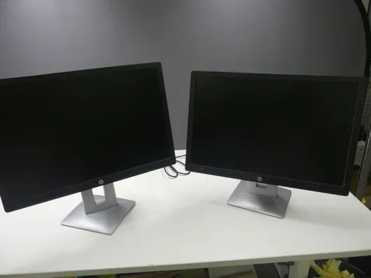 2 buc. hp - monitor