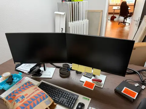 Партія моніторів 27" (HP)