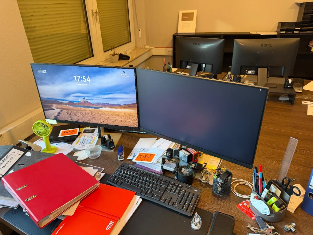 Партія моніторів 27" (HP)