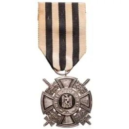 Rumunský řád královského domu, záslužný kříž, 2. třída, s meči