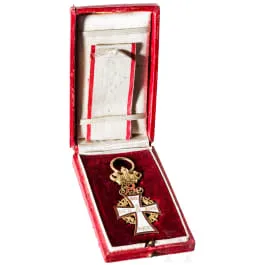 Succession d'un directeur musical général - Croix de chevalier de l'ordre danois du Dannebrog dans son écrin