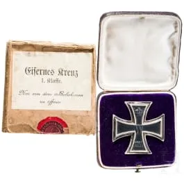 Eisernes Kreuz 1914, 1. Klasse im Etui mit Überkarton, K.A.G.-Fertigung