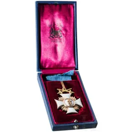 Ordre de Frédéric, croix de chevalier 1re classe avec épées dans son écrin de remise